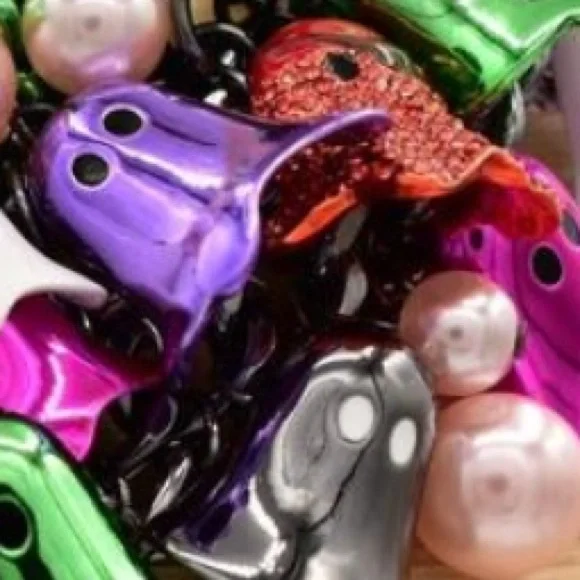 NWT ⚜️🖤⚜️ Betsey Johnson 2025 Limited Edition Ghost Charm Statement Necklace - Picture 14 of 16